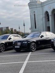 Кортеж Ghost у мечети