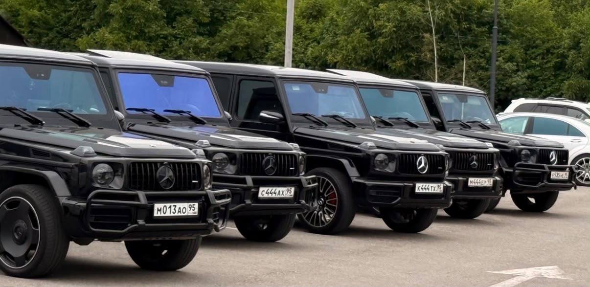 Гелендваген — чёрный свадебный кортеж AMG