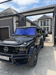 Гелендваген AMG у дома